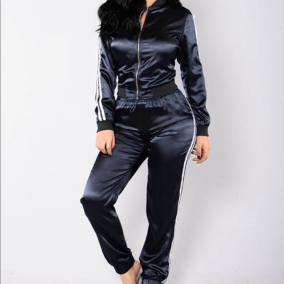 fashion nova jogging suits